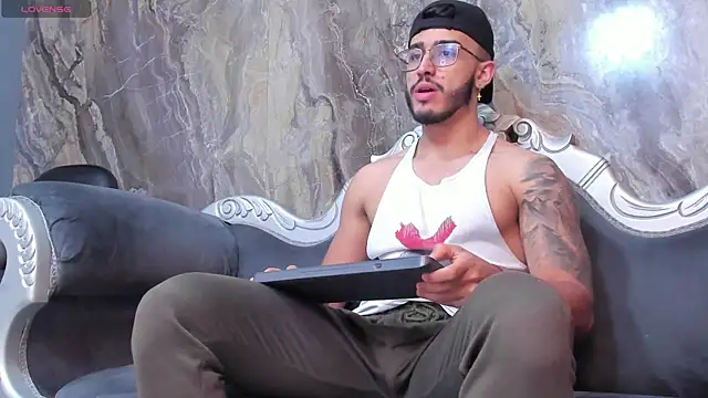 Liam Kleiin online show from February 12, 11:40 am