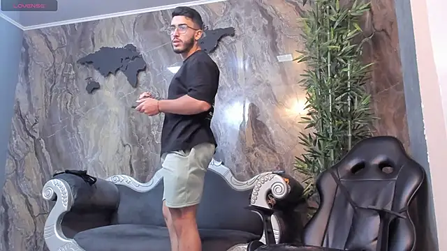 Liam Kleiin online show from March 3, 11:38 am