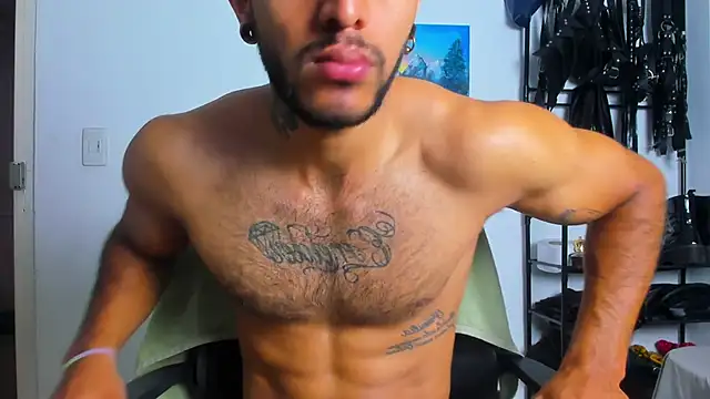 JuanBlade online show from October 6, 4:00 pm