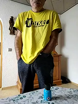 bottomhairy online show from November 26, 10:18 am