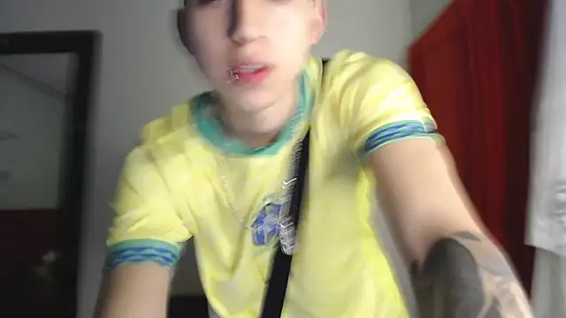 Snapshot of _Thomas_hot_ chatting on December 22, 4:59 pm  Thomas hot  online show from December 22, 4:59 pm