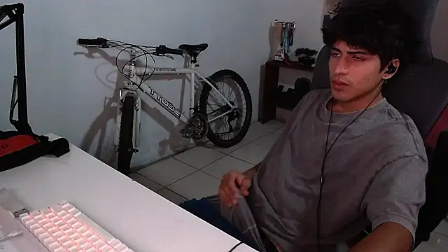 Thieves9 online show from October 21, 5:43 am