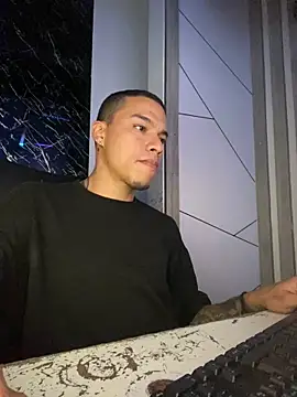 Osiiriis online show from February 16, 12:00 am