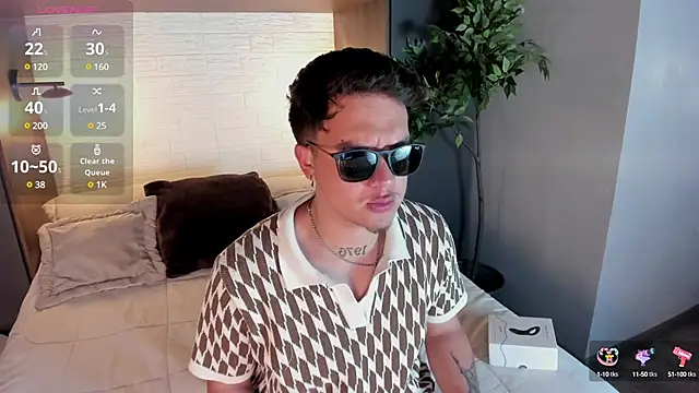 MrUniverse  online show from February 26, 3:42 am