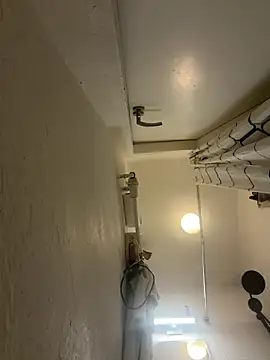 czruz online show from March 31, 12:01 am