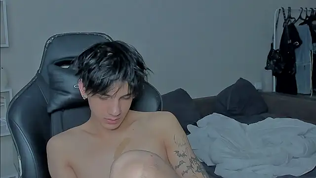 MarkBrowniii online show from December 19, 3:29 am