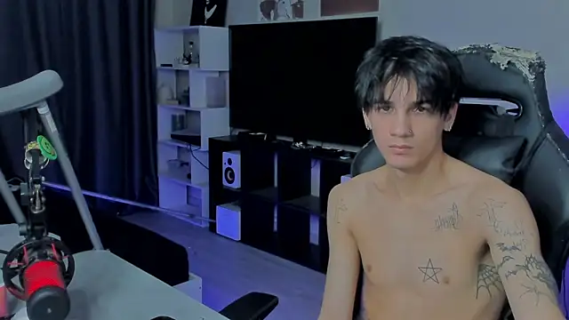 MarkBrowniii online show from September 19, 5:19 am