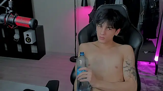 MarkBrowniii online show from January 31, 9:48 pm