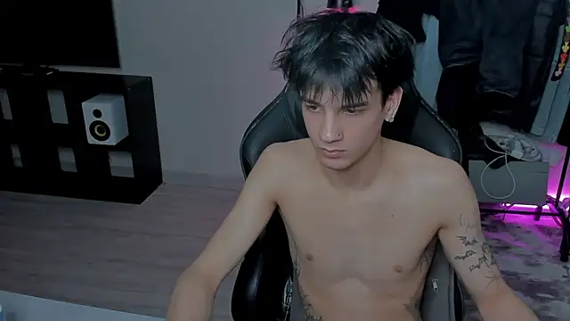 MarkBrowniii online show from March 4, 6:04 am