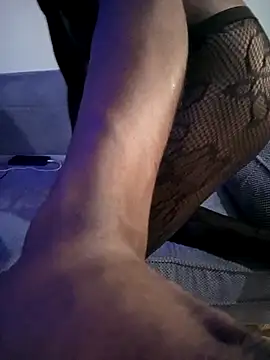 MaskedGQ online show from April 3, 8:11 am