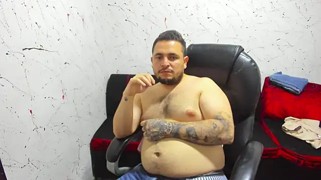 Snapshot of _ace_ventura chatting on February 23, 5:06 am  ace ventura online show from February 23, 5:06 am