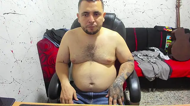 Snapshot of _ace_ventura chatting on January 17, 5:11 am  ace ventura online show from January 17, 5:11 am