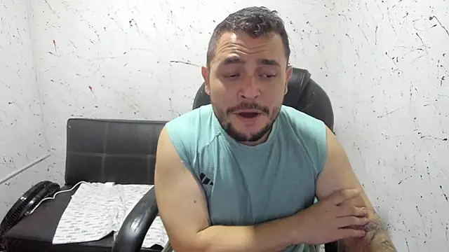 Snapshot of _ace_ventura chatting on October 27, 4:20 pm  ace ventura online show from October 27, 4:20 pm