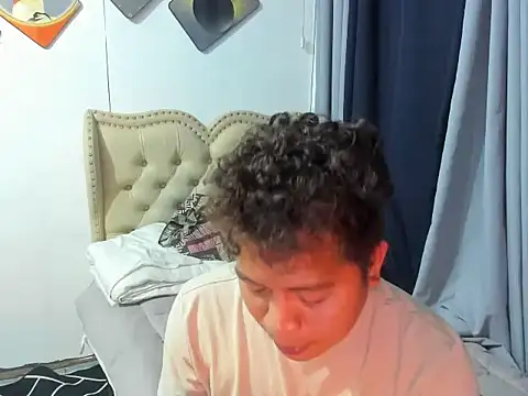 asian sweetboy online show from November 24, 5:19 am