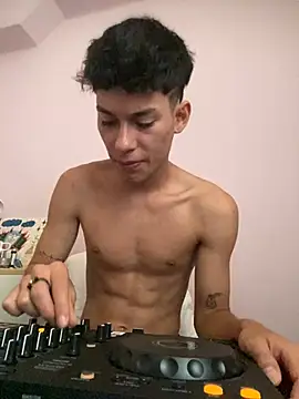 Cute Dany18 online show from July 28, 11:17 am
