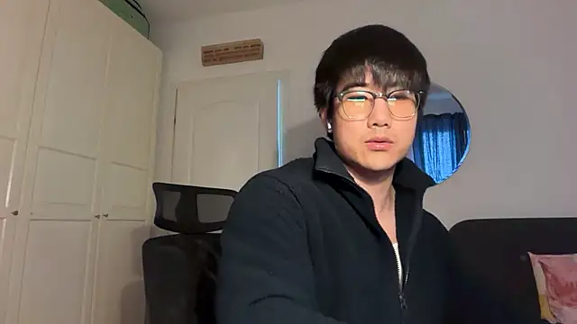 jungcock3210 online show from February 16, 2:48 pm