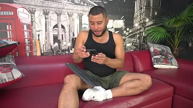 THIAGOXBIG online show from September 15, 10:00 pm