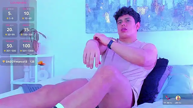 arminjones1 online show from December 4, 9:16 am