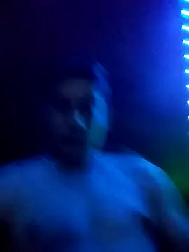 Snapshot of chicovergudo27 chatting on November 2, 9:02 am chicovergudo27 online show from November 2, 9:02 am