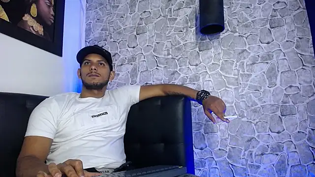 Chris Dick23 online show from July 21, 5:09 am