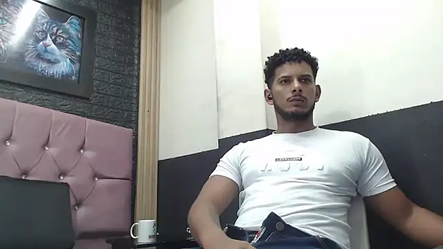 Snapshot of Chris_Dick23 chatting on October 23, 4:27 am Chris Dick23 online show from October 23, 4:27 am