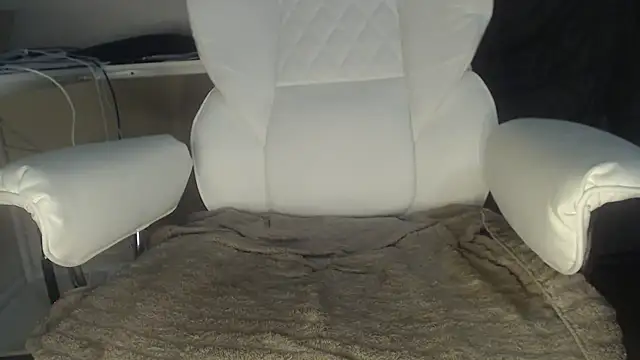 Tecsavy online show from May 22, 2:38 am