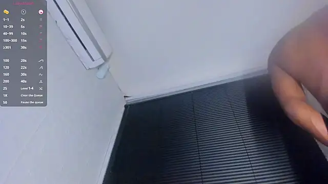 Lil Curved online show from September 25, 11:42 am