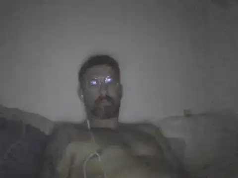 Snapshot of vinzz49 chatting on February 23, 7:17 am vinzz49 online show from February 23, 7:17 am