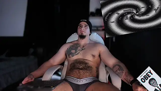 kingbear777 online show from February 3, 8:13 am