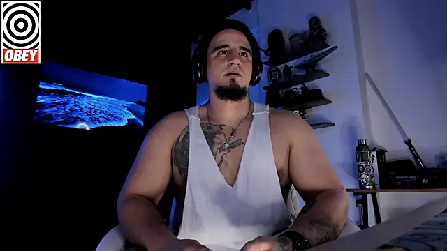 kingbear777 online show from October 3, 1:54 am