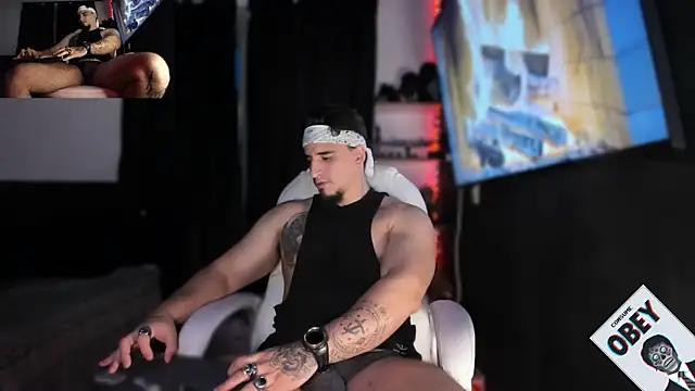 kingbear777 online show from March 20, 7:25 am