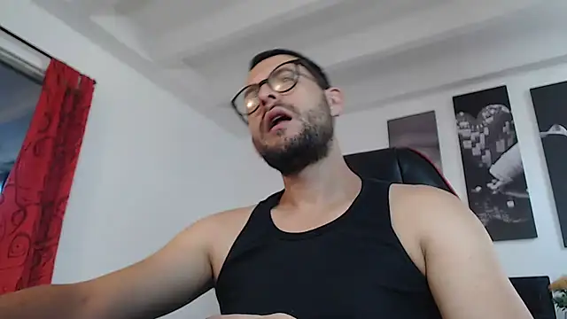 Jerry hot1 online show from December 8, 12:19 pm