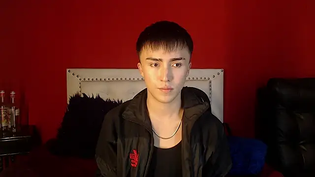 santi-fabulous online show from March 5, 2:14 am