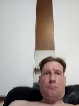 Snapshot of MArciQuarky chatting on March 19, 10:53 pm MArciQuarky online show from March 19, 10:53 pm