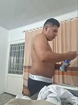 Snapshot of Willner08 chatting on October 28, 11:51 pm Willner08 online show from October 28, 11:51 pm