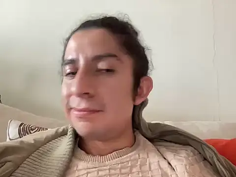 littlelatinhunter online show from October 31, 4:21 pm