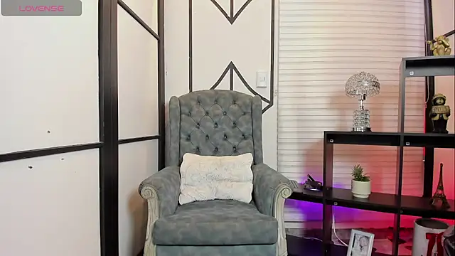 JuniorMorris  online show from September 17, 9:27 pm