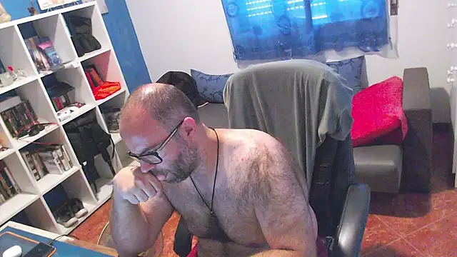 ravingr4d4 online show from July 2, 9:37 am