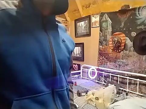 AlphaAlluring69 online show from December 8, 4:25 am