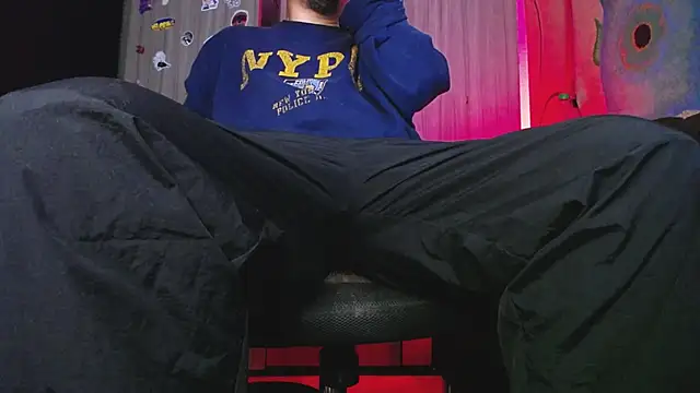 zacwatson  online show from September 12, 2:55 am