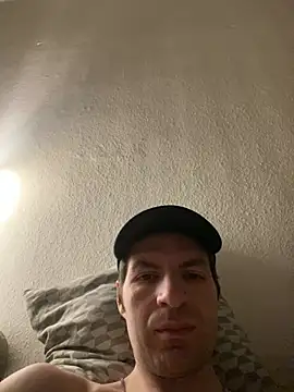 Ricoleckt online show from February 6, 11:58 pm