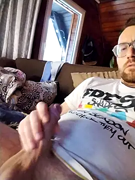 tomee83 online show from December 16, 1:29 pm