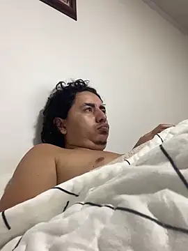 Snapshot of DanielGomez9 chatting on October 15, 2:52 am DanielGomez9 online show from October 15, 2:52 am