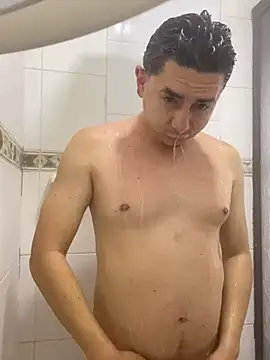 Snapshot of DanielGomez9 chatting on March 13, 12:46 pm DanielGomez9 online show from March 13, 12:46 pm