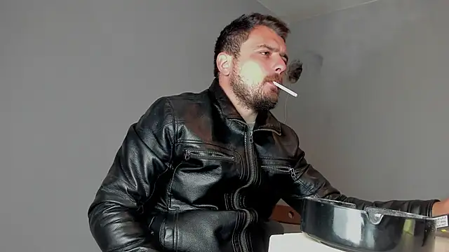 Master Mark Wayne online show from October 23, 7:39 pm