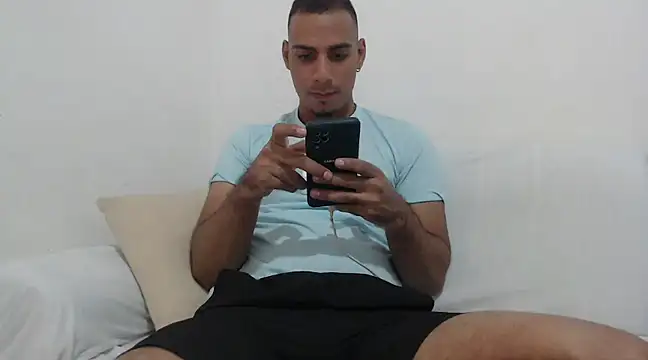 bonehur online show from February 15, 8:34 pm