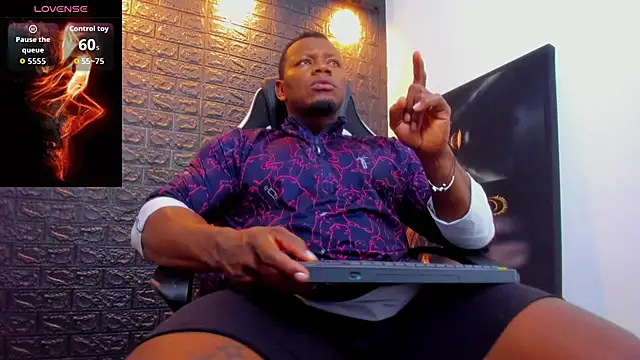 tommike online show from February 10, 10:36 pm