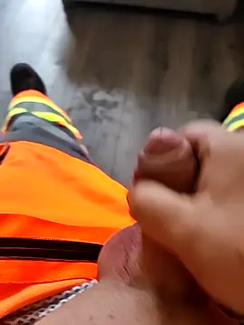 Szeltolo001 online show from November 18, 7:23 am