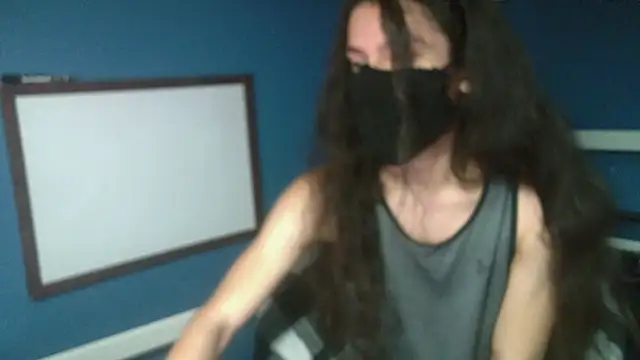 Snapshot of Flappywig chatting on February 16, 5:59 am Flappywig online show from February 16, 5:59 am