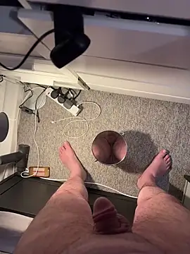 Snapshot of Rafal555578 chatting on February 9, 5:43 pm Rafal555578 online show from February 9, 5:43 pm